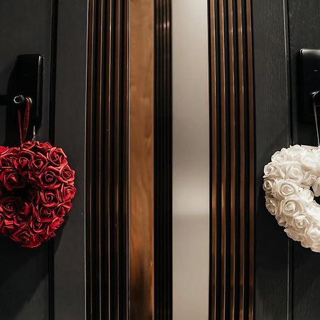 Four Sisters Luxury Rooms In Siauliai Εξωτερικό φωτογραφία