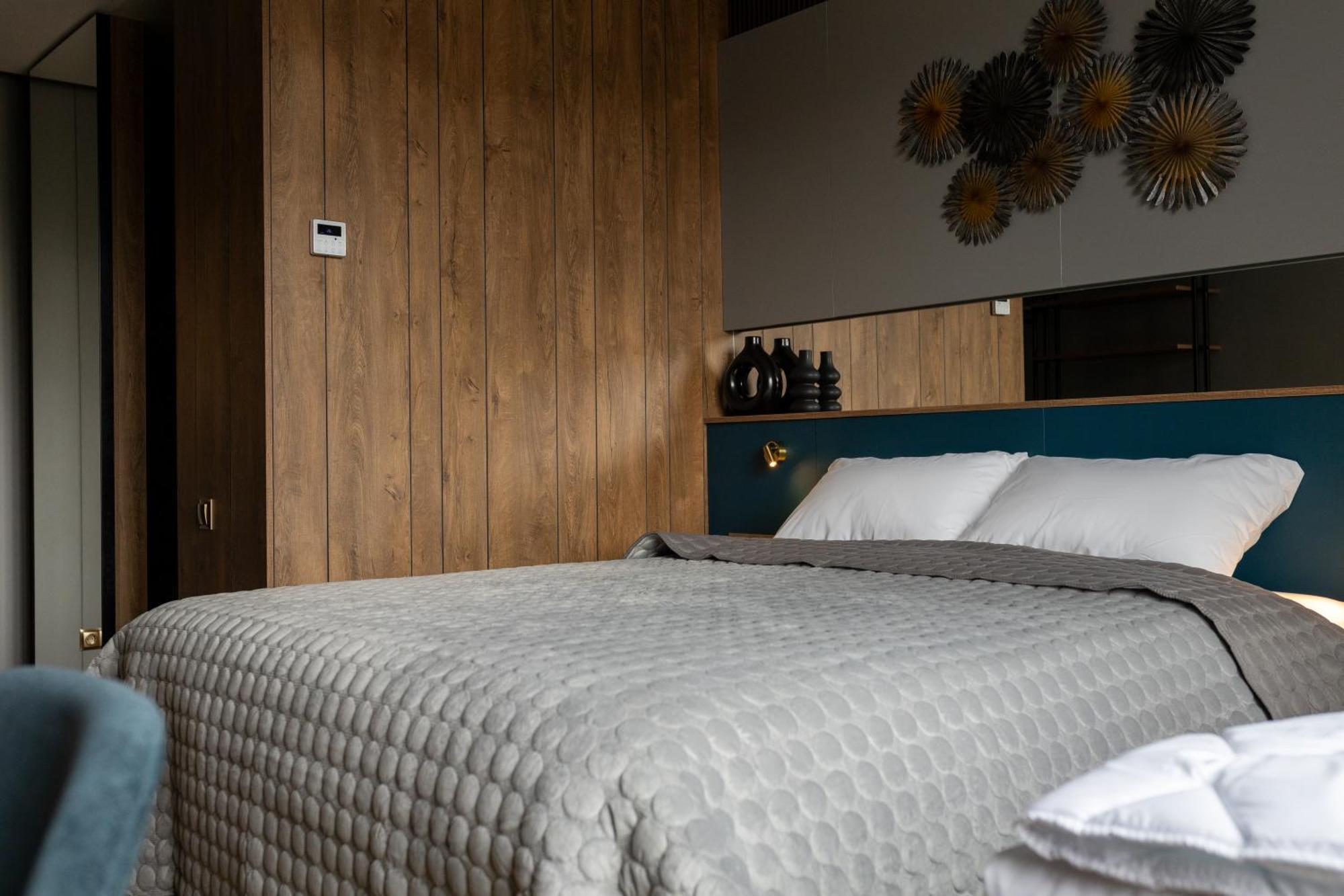 Four Sisters Luxury Rooms In Siauliai Εξωτερικό φωτογραφία